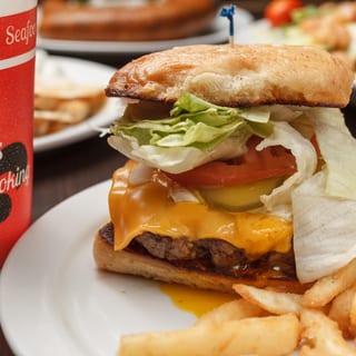 1/2 Lb Cheeseburger